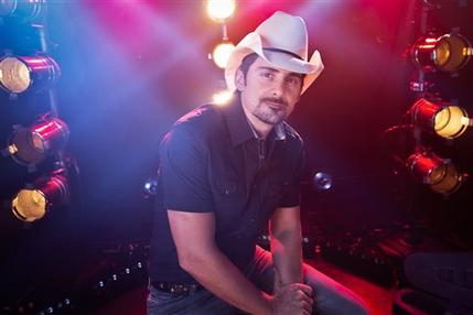 Brad Paisley1-AP.jpg